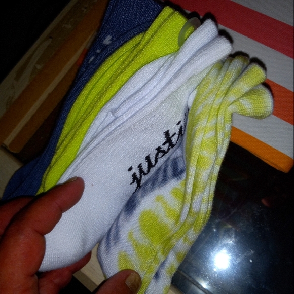 NWT 4pk justice crew socks - Picture 5 of 8